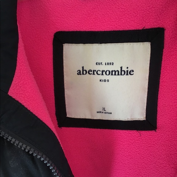 Abercrombie Kids Down Vest - Picture 5 of 5